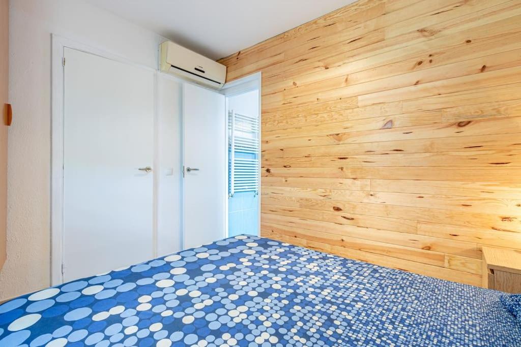 הוילה אמפוריבראבה Casita Con Jardin, Bbq, Wifi, Centro Y Playa מראה חיצוני תמונה